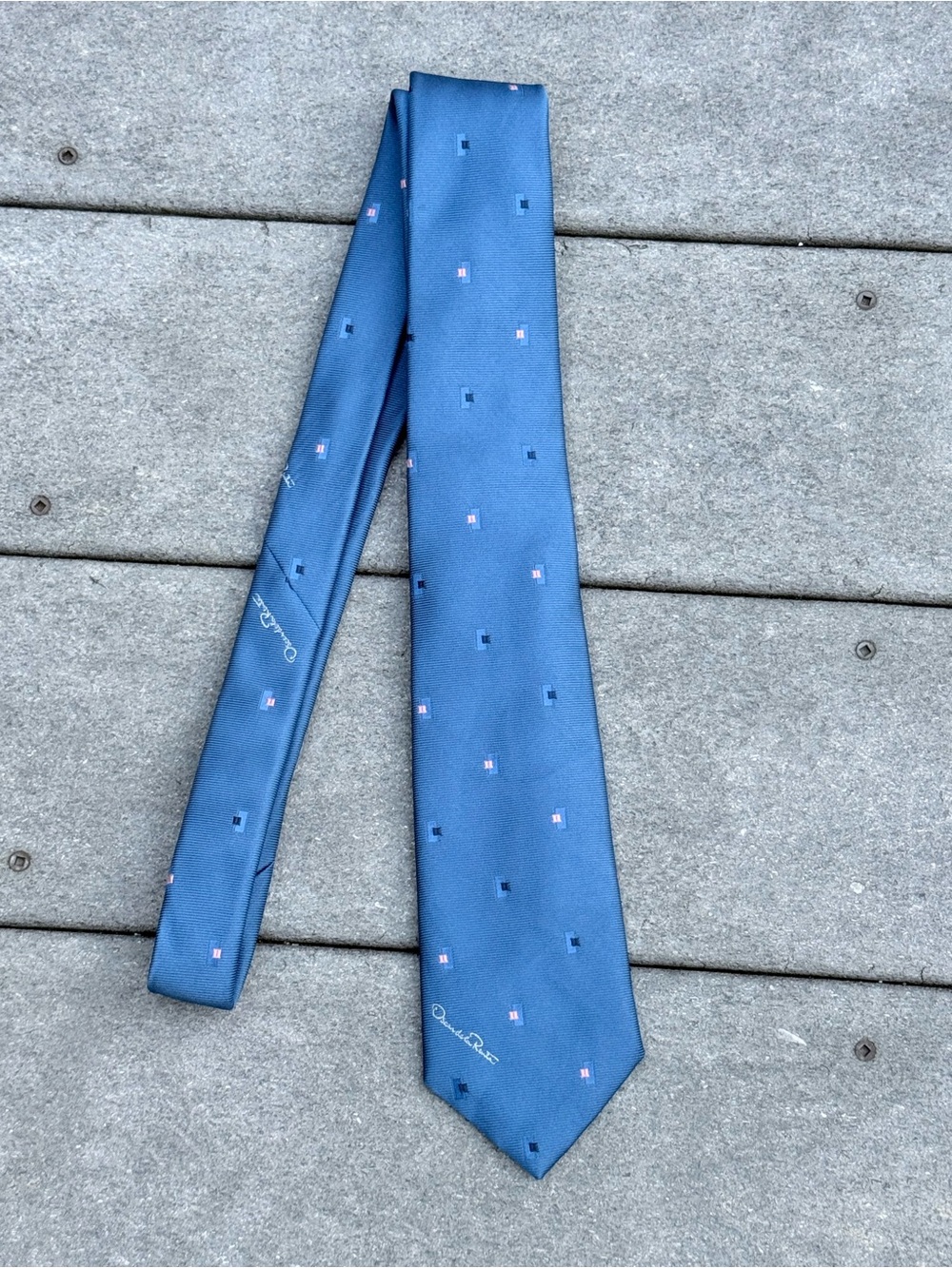 Vintage 1980s Classic Blue Silk Tie with Micro Square Pattern - Oscar de la Rent
